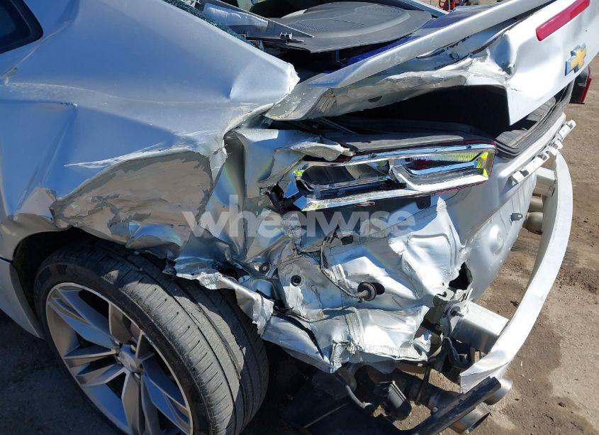 Photo 22 of 2018 Chevrolet Camaro 1LT (VIN 1G1FB1RS3J0149110)