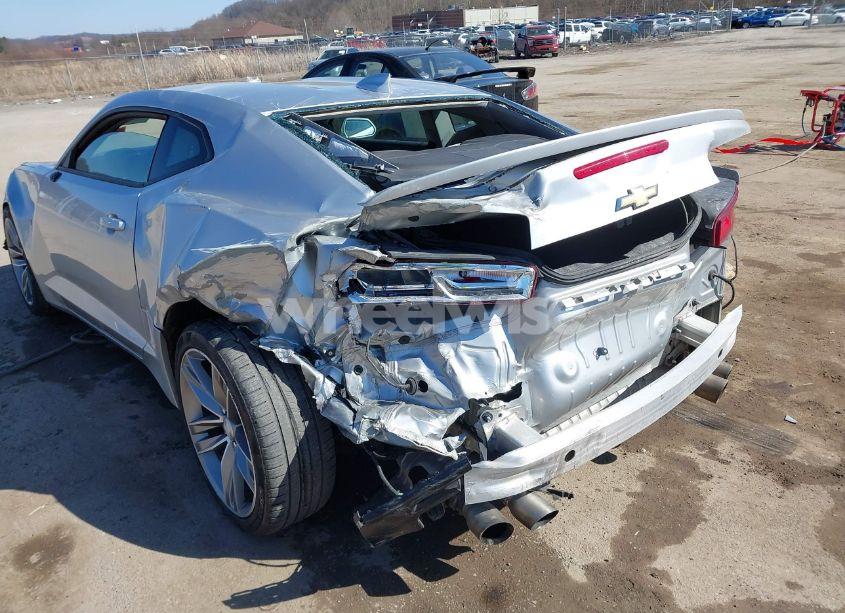 Photo 6 of 2018 Chevrolet Camaro 1LT (VIN 1G1FB1RS3J0149110)