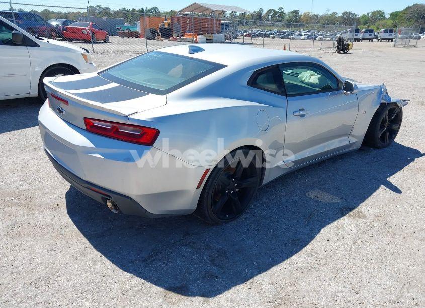 Photo 4 of 2018 Chevrolet Camaro 1LT (VIN 1G1FB1RS3J0163590)