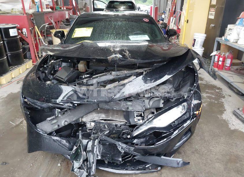 Photo 12 of 2019 Chevrolet Camaro 1LT (VIN 1G1FB1RS3K0112401)