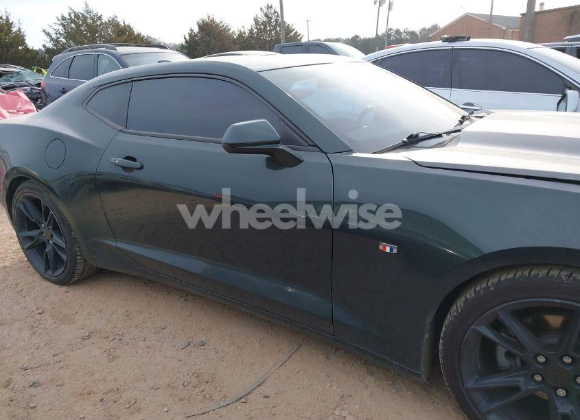 Photo 13 of 2020 Chevrolet Camaro RWD 1LT (VIN 1G1FB1RS3L0108186)