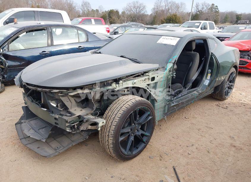 Photo 2 of 2020 Chevrolet Camaro RWD 1LT (VIN 1G1FB1RS3L0108186)