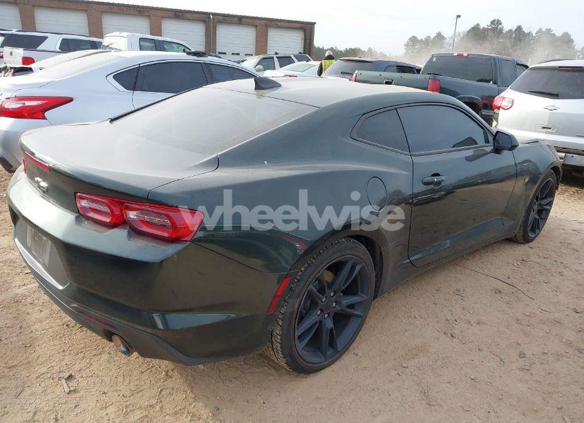 Photo 4 of 2020 Chevrolet Camaro RWD 1LT (VIN 1G1FB1RS3L0108186)