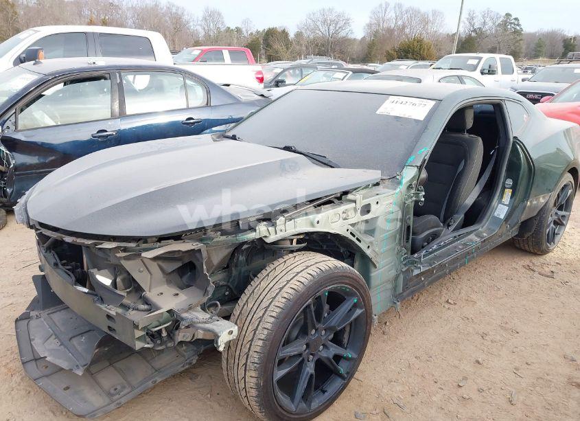 Photo 6 of 2020 Chevrolet Camaro RWD 1LT (VIN 1G1FB1RS3L0108186)