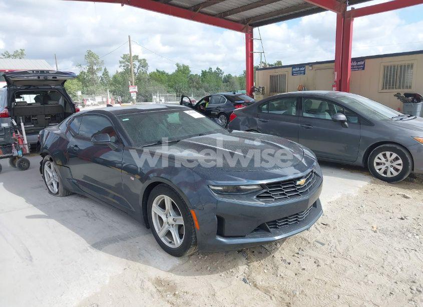 2020 Chevrolet Camaro RWD 1LT (VIN 1G1FB1RS3L0108673) main photo