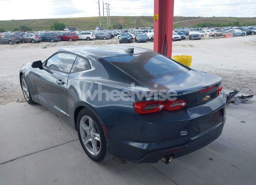 Photo 3 of 2020 Chevrolet Camaro RWD 1LT (VIN 1G1FB1RS3L0108673)