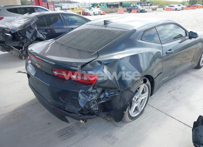 Photo 6 of 2020 Chevrolet Camaro RWD 1LT (VIN 1G1FB1RS3L0108673)