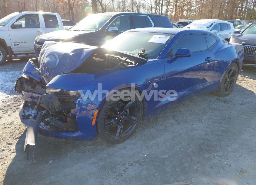 Photo 2 of 2020 Chevrolet Camaro RWD 1LT (VIN 1G1FB1RS3L0140684)