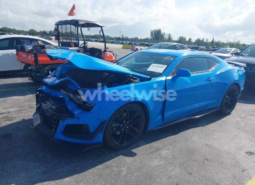 Photo 2 of 2023 Chevrolet Camaro RWD 1LT (VIN 1G1FB1RS3P0108386)