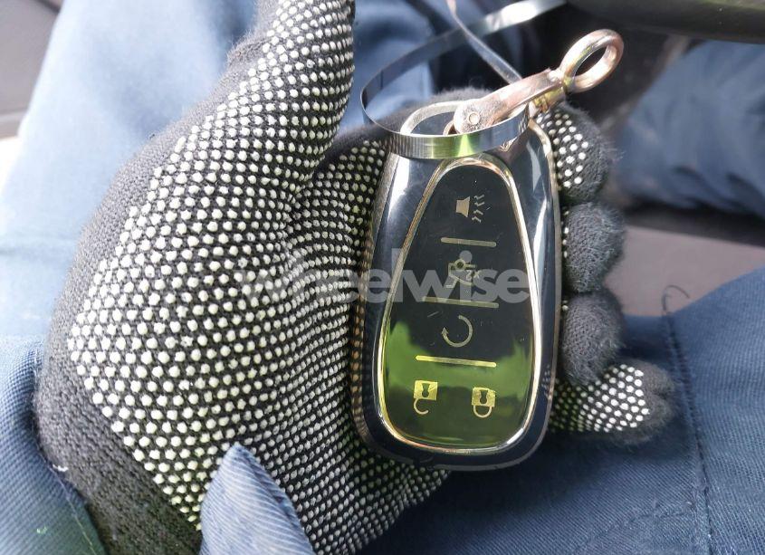 Photo 11 of 2017 Chevrolet Camaro 1LT (VIN 1G1FB1RS4H0102100)