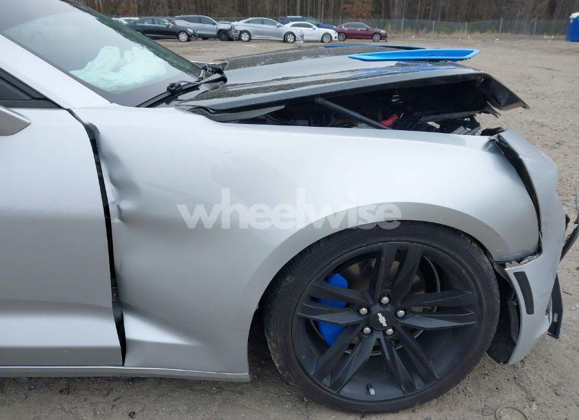 Photo 18 of 2017 Chevrolet Camaro 1LT (VIN 1G1FB1RS4H0102100)