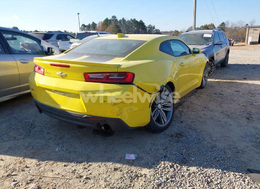 Photo 4 of 2017 Chevrolet Camaro 1LT (VIN 1G1FB1RS4H0104235)