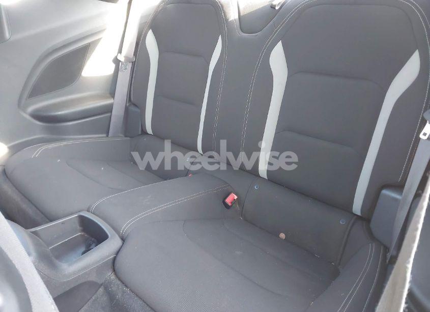 Photo 8 of 2017 Chevrolet Camaro 1LT (VIN 1G1FB1RS4H0104235)