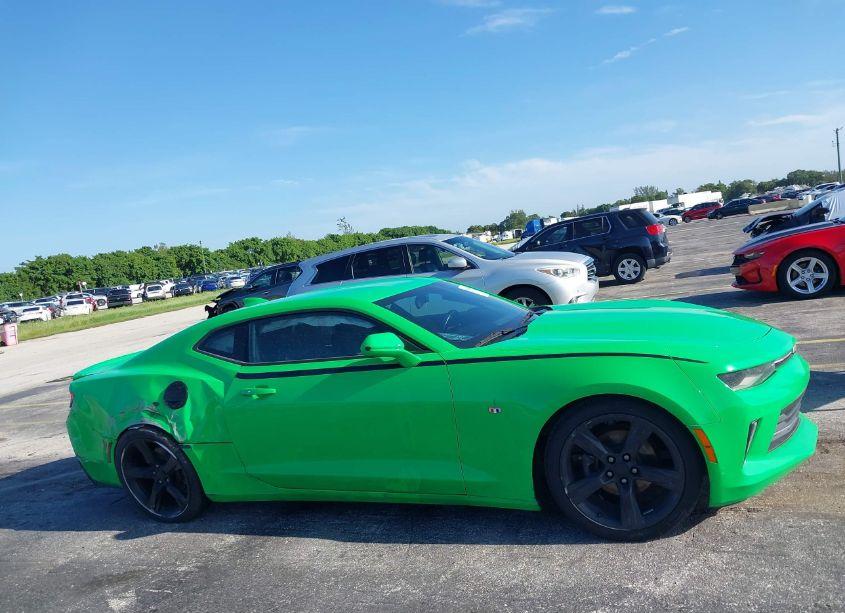 Photo 13 of 2017 Chevrolet Camaro 1LT (VIN 1G1FB1RS4H0190789)