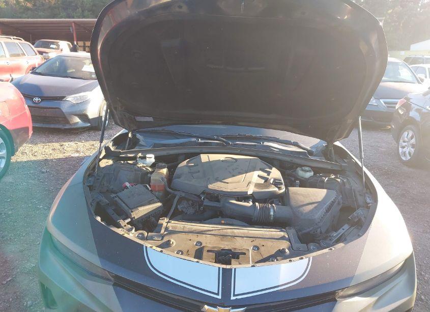 Photo 10 of 2017 Chevrolet Camaro 1LT (VIN 1G1FB1RS4H0205789)