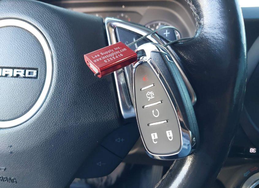Photo 11 of 2017 Chevrolet Camaro 1LT (VIN 1G1FB1RS4H0205789)