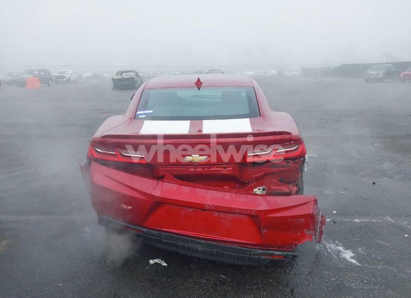 Photo 16 of 2018 Chevrolet Camaro 1LT (VIN 1G1FB1RS4J0128301)