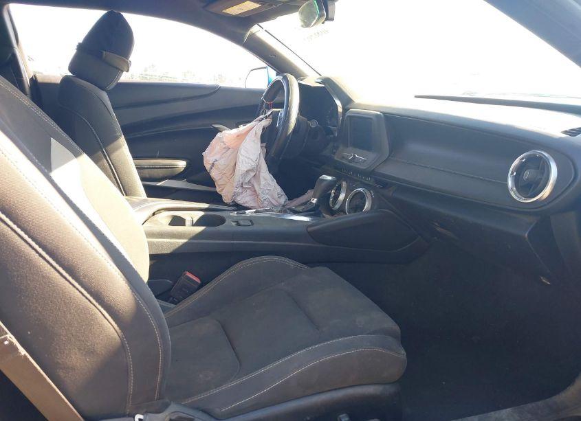 Photo 5 of 2018 Chevrolet Camaro 1LT (VIN 1G1FB1RS4J0135328)