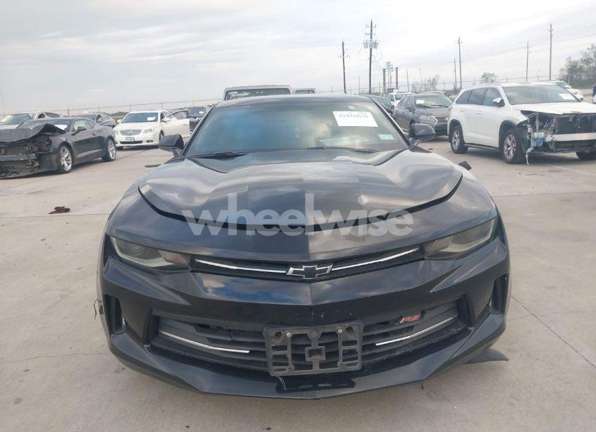 Photo 12 of 2018 Chevrolet Camaro 1LT (VIN 1G1FB1RS4J0137418)
