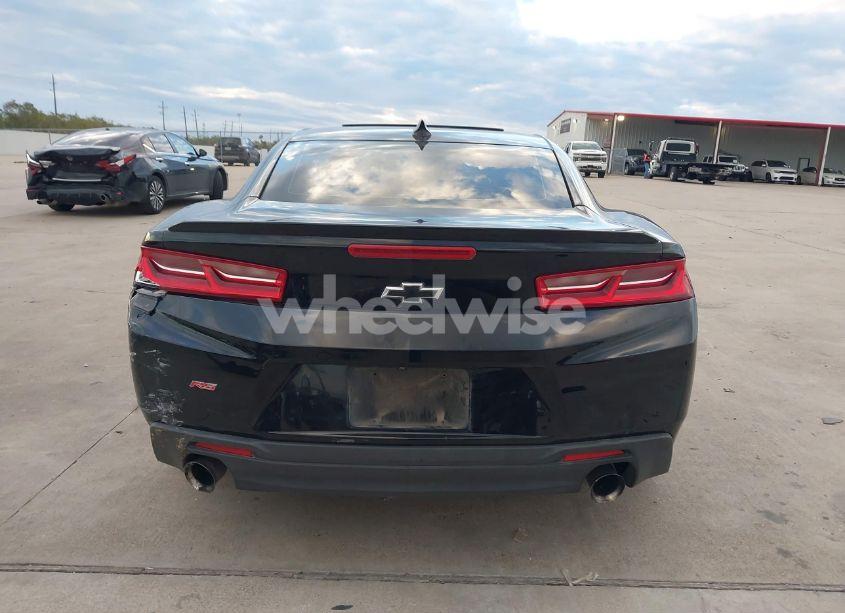 Photo 16 of 2018 Chevrolet Camaro 1LT (VIN 1G1FB1RS4J0137418)