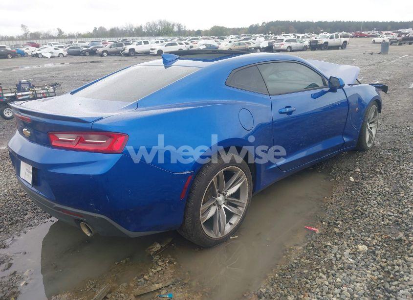 Photo 4 of 2018 Chevrolet Camaro 1LT (VIN 1G1FB1RS4J0168183)