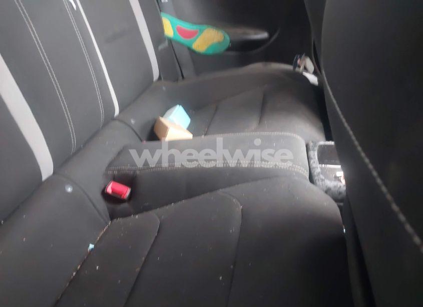 Photo 8 of 2018 Chevrolet Camaro 1LT (VIN 1G1FB1RS4J0168183)