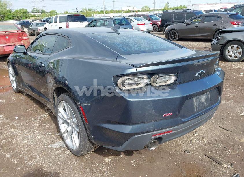 Photo 3 of 2019 Chevrolet Camaro 1LT (VIN 1G1FB1RS4K0148193)