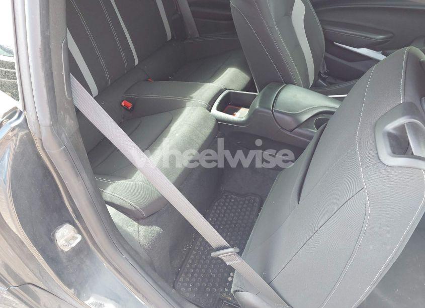 Photo 8 of 2019 Chevrolet Camaro 1LT (VIN 1G1FB1RS4K0148193)