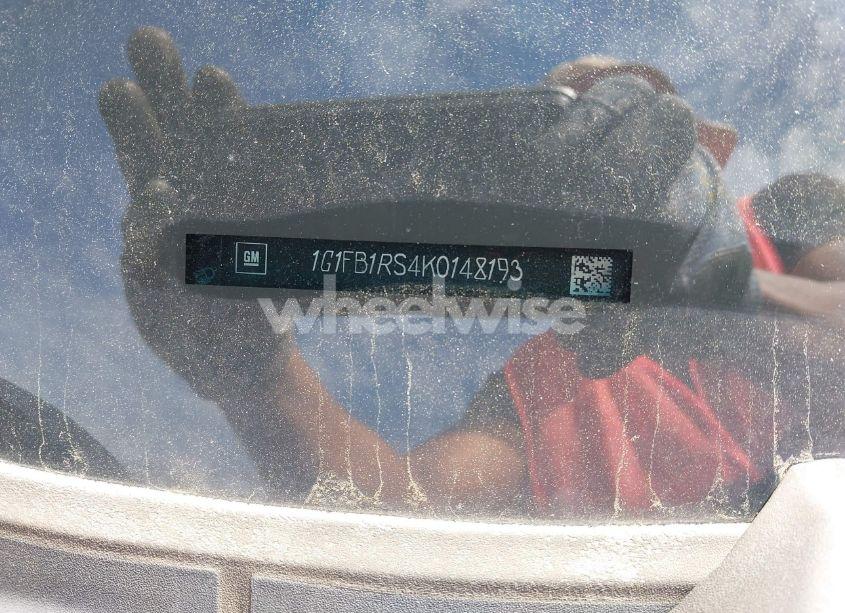 Photo 9 of 2019 Chevrolet Camaro 1LT (VIN 1G1FB1RS4K0148193)