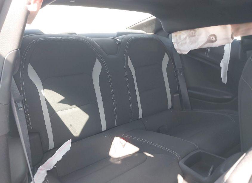 Photo 8 of 2019 Chevrolet Camaro 1LT (VIN 1G1FB1RS4K0150445)