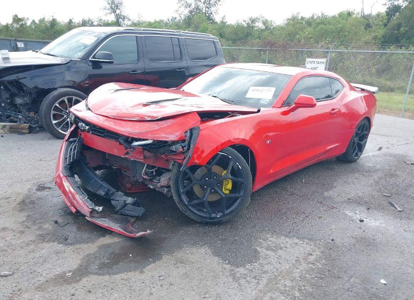 Photo 2 of 2020 Chevrolet Camaro RWD 1LT (VIN 1G1FB1RS4L0112540)