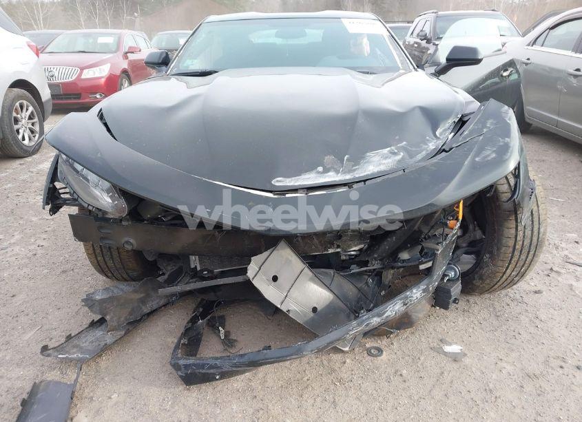 Photo 6 of 2024 Chevrolet Camaro RWD 1LT (VIN 1G1FB1RS4R0121599)