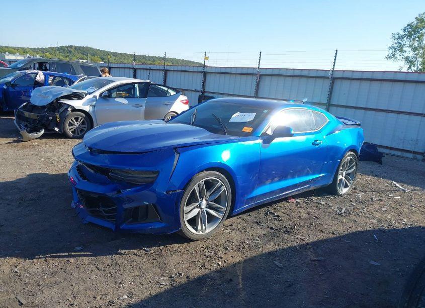 Photo 2 of 2016 Chevrolet Camaro 1LT (VIN 1G1FB1RS5G0146525)
