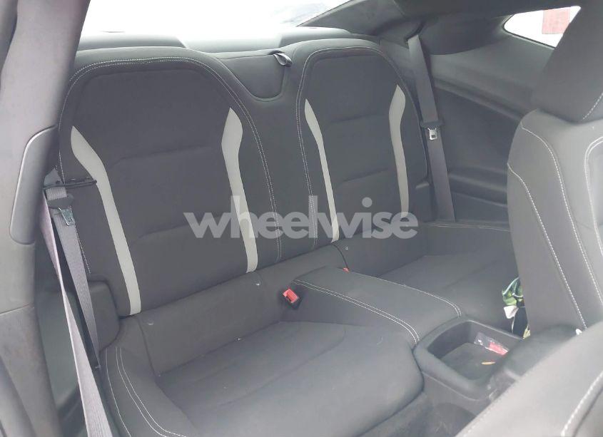 Photo 8 of 2016 Chevrolet Camaro 1LT (VIN 1G1FB1RS5G0148338)