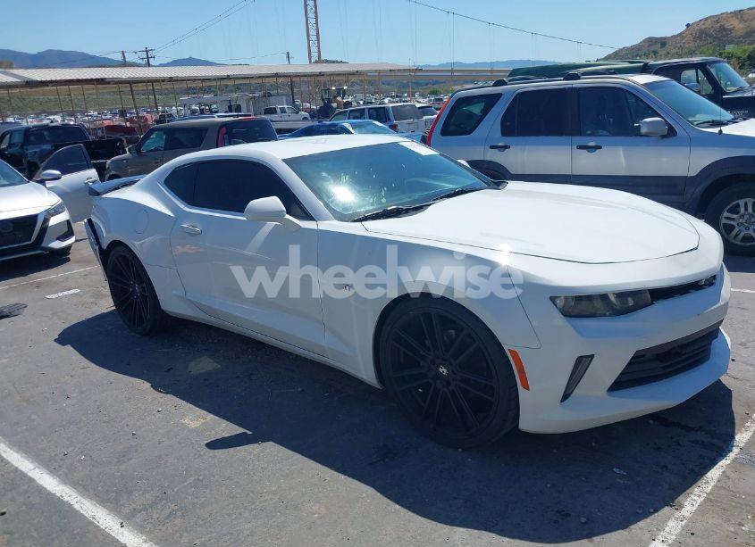 2016 Chevrolet Camaro 1LT (VIN 1G1FB1RS5G0148808) main photo