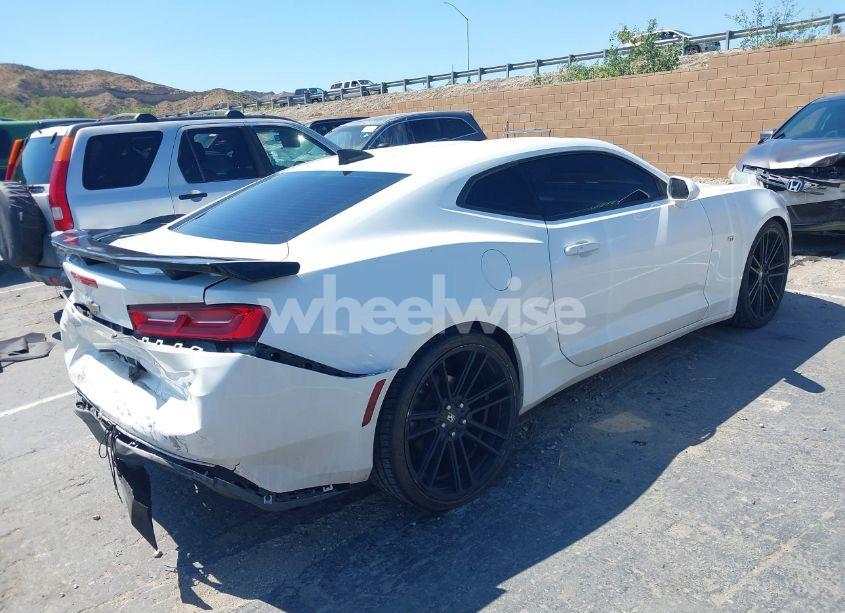 Photo 4 of 2016 Chevrolet Camaro 1LT (VIN 1G1FB1RS5G0148808)