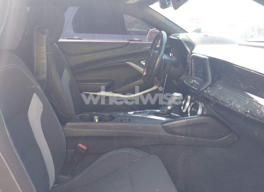 Photo 5 of 2016 Chevrolet Camaro 1LT (VIN 1G1FB1RS5G0148808)