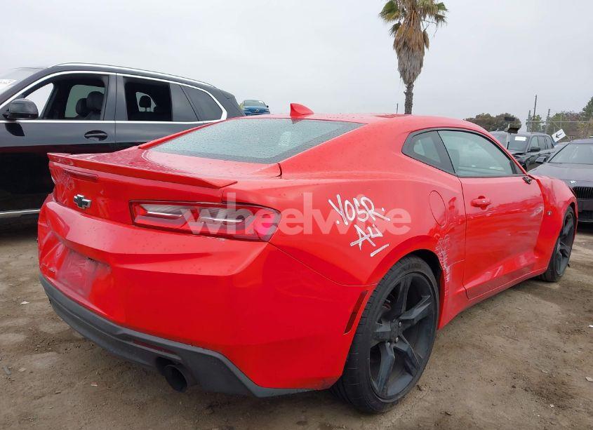 Photo 4 of 2017 Chevrolet Camaro 1LT (VIN 1G1FB1RS5H0169949)