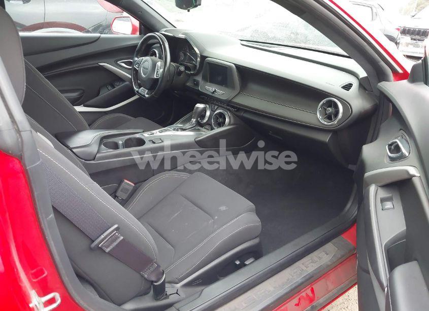 Photo 5 of 2017 Chevrolet Camaro 1LT (VIN 1G1FB1RS5H0169949)