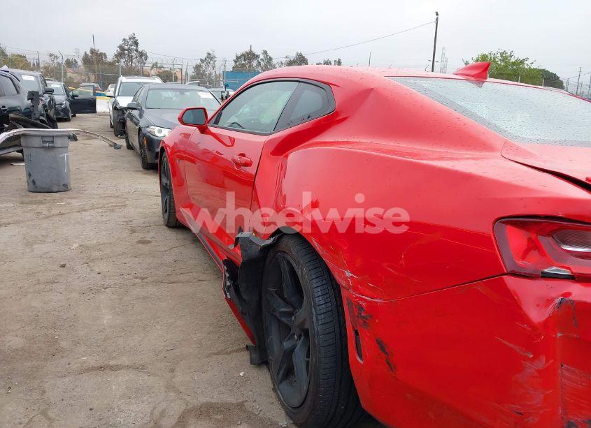 Photo 6 of 2017 Chevrolet Camaro 1LT (VIN 1G1FB1RS5H0169949)