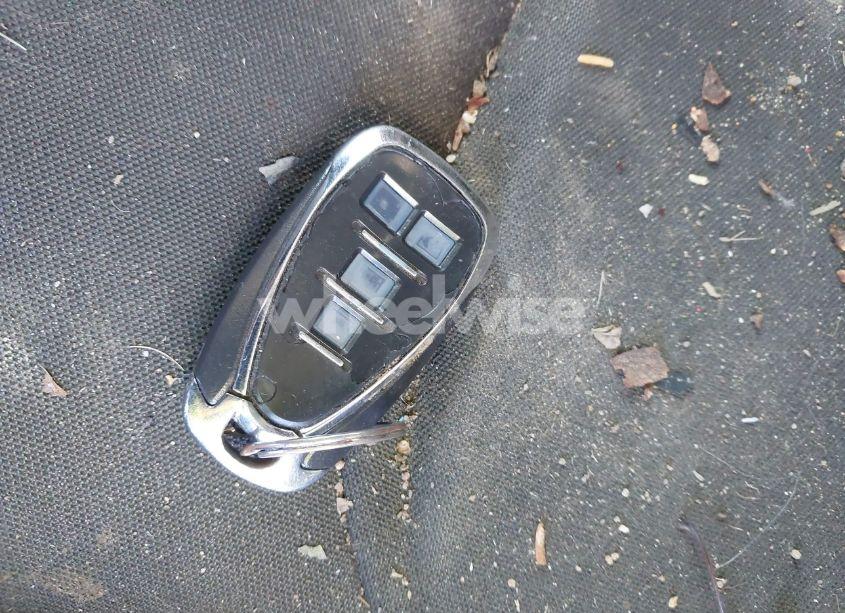 Photo 11 of 2017 Chevrolet Camaro 1LT (VIN 1G1FB1RS5H0198772)