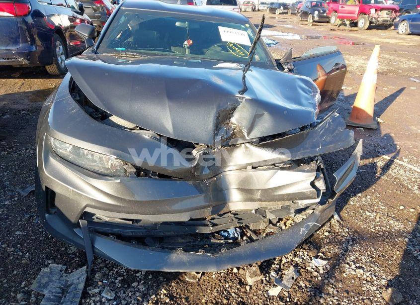 Photo 6 of 2017 Chevrolet Camaro 1LT (VIN 1G1FB1RS5H0198772)