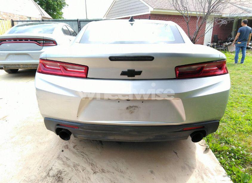 Photo 16 of 2018 Chevrolet Camaro 1LT (VIN 1G1FB1RS5J0146418)