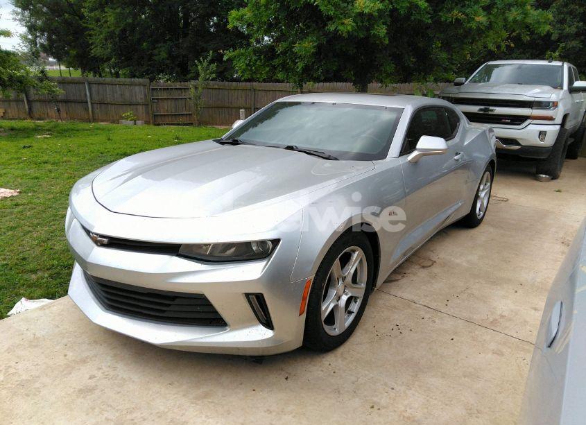Photo 2 of 2018 Chevrolet Camaro 1LT (VIN 1G1FB1RS5J0146418)