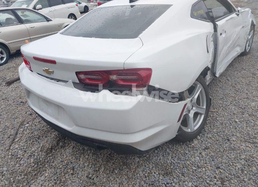 Photo 17 of 2019 Chevrolet Camaro 1LT (VIN 1G1FB1RS5K0107667)