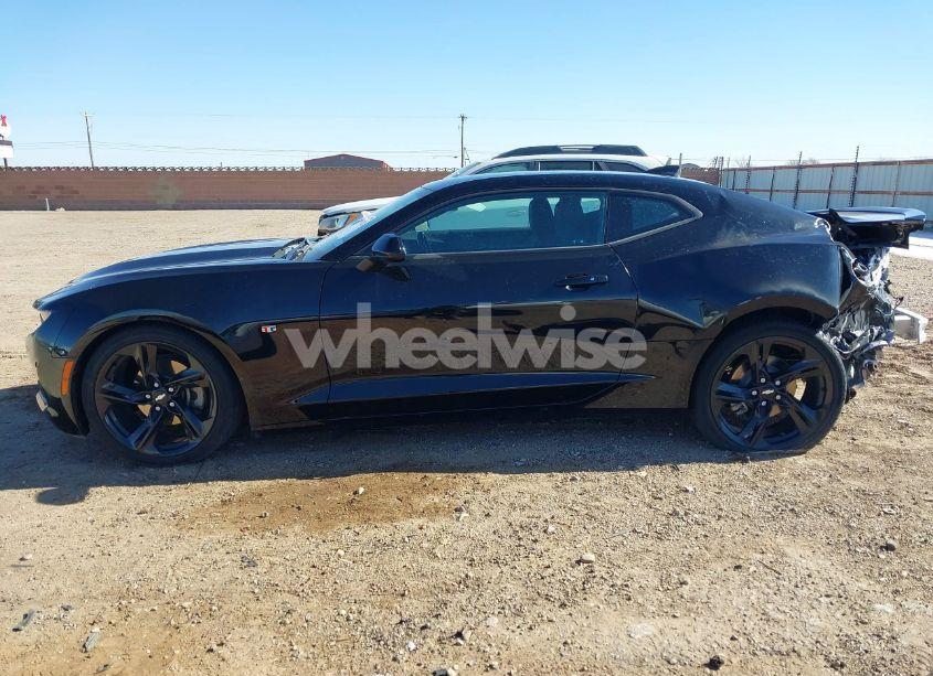 Photo 15 of 2019 Chevrolet Camaro 1LT (VIN 1G1FB1RS5K0124128)