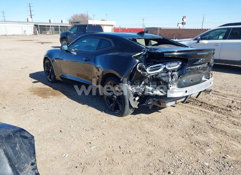 Photo 3 of 2019 Chevrolet Camaro 1LT (VIN 1G1FB1RS5K0124128)