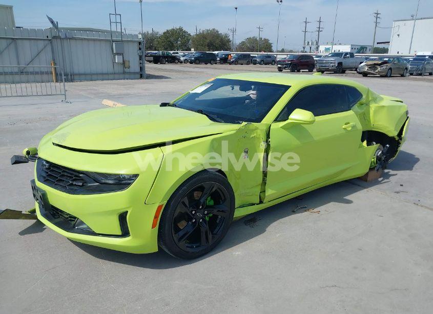 Photo 2 of 2020 Chevrolet Camaro RWD 1LT (VIN 1G1FB1RS5L0108576)