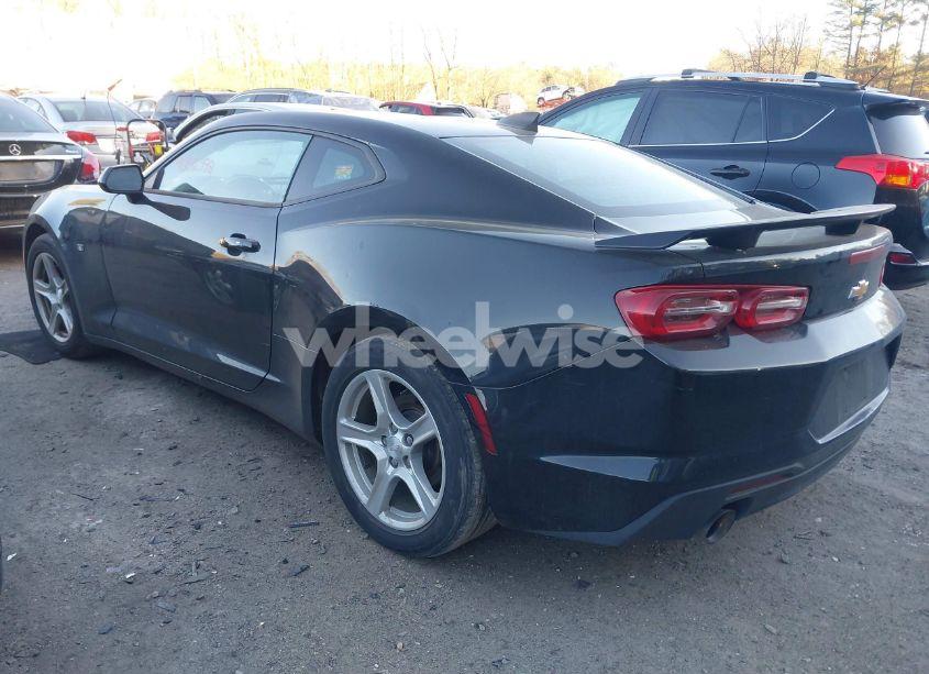 Photo 3 of 2020 Chevrolet Camaro RWD 1LT (VIN 1G1FB1RS5L0119268)