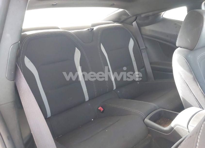 Photo 8 of 2016 Chevrolet Camaro 1LT (VIN 1G1FB1RS6G0151149)